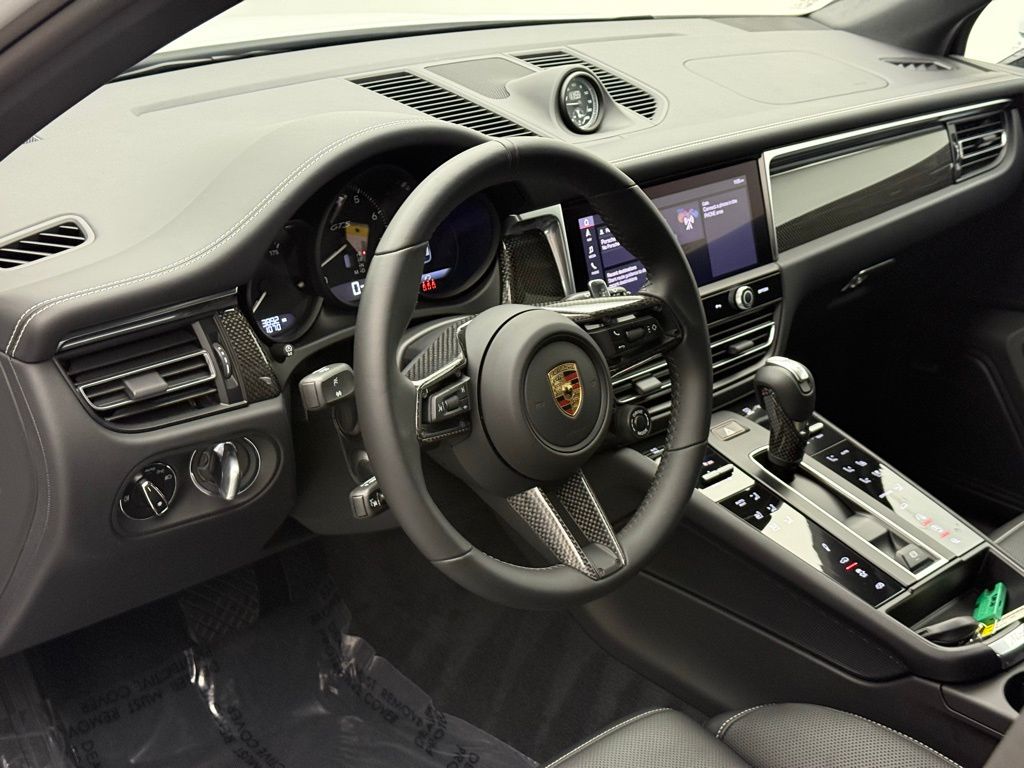 2024 Porsche Macan GTS 4