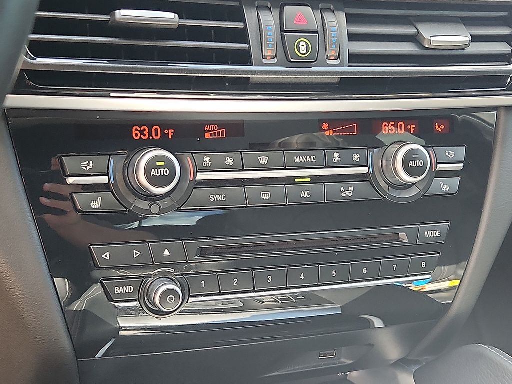 Thumbnail: 2019 BMW X6 - 16