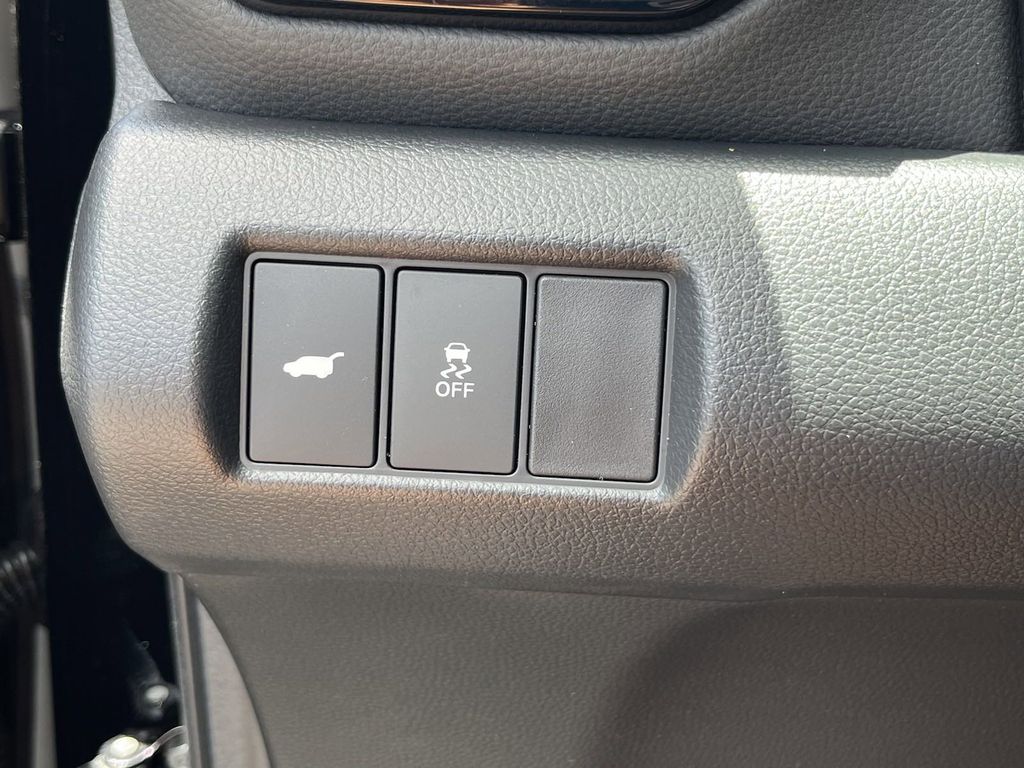 new 2025 Honda Pilot car, priced at $43,195