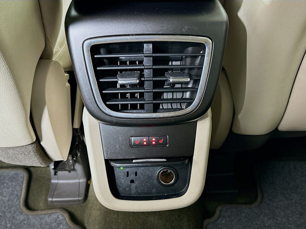 Thumbnail: 2019 Lincoln Nautilus - 26