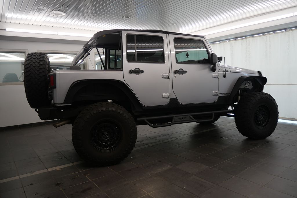 2013 Jeep Wrangler Unlimited Sport 7