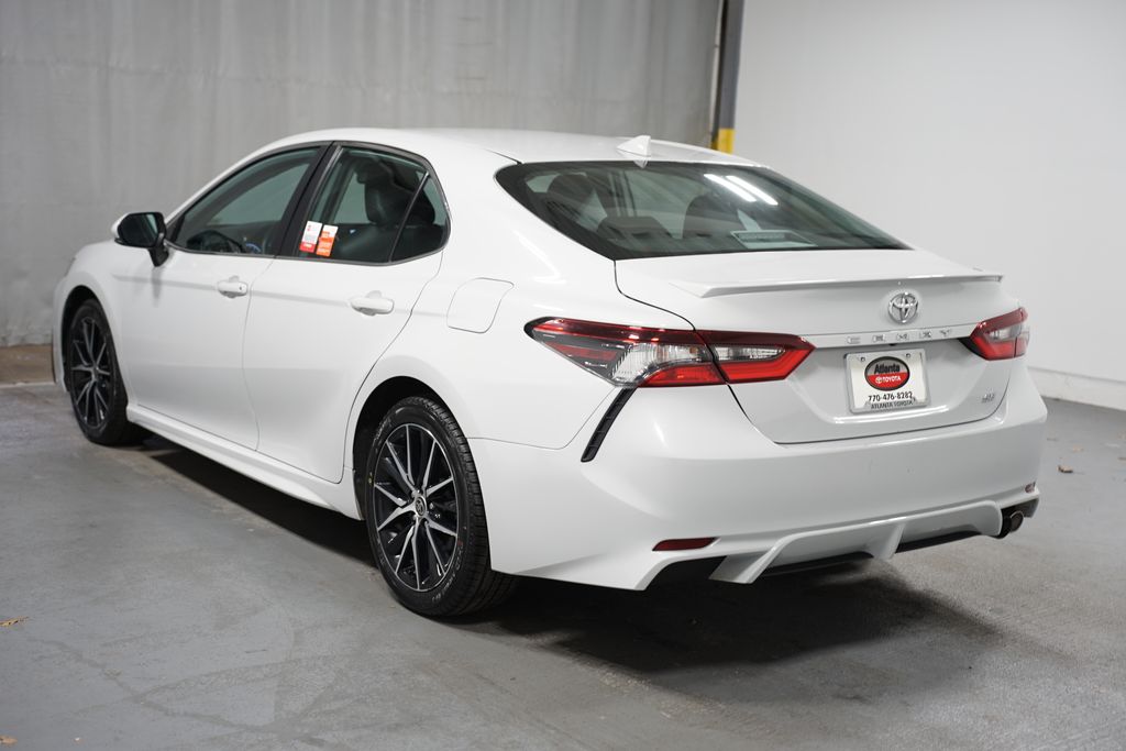 2023 Toyota Camry SE 6