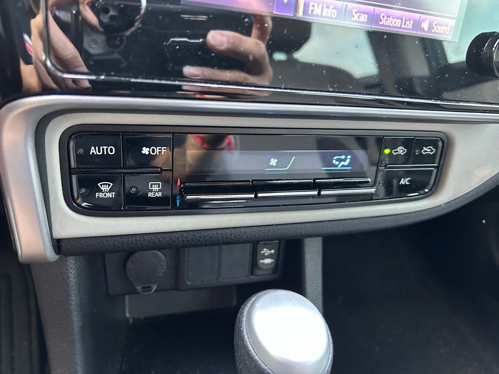 Thumbnail: 2019 Toyota Corolla - 26