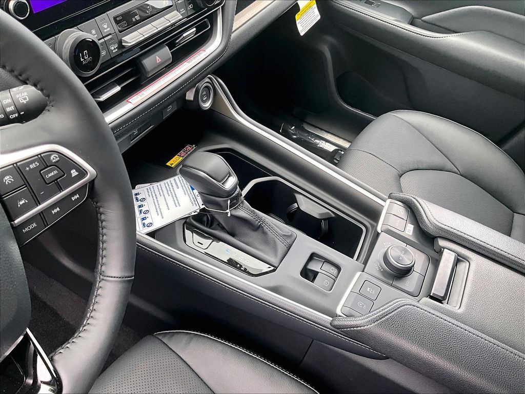 2026 Toyota Grand Highlander — photo 14