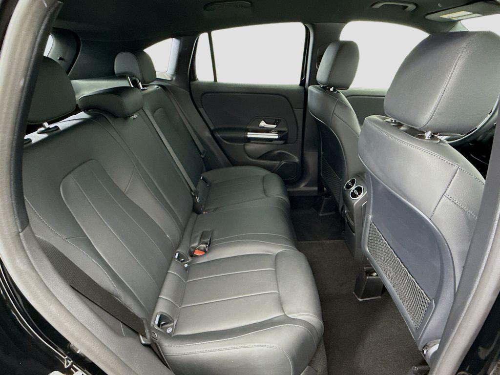 Thumbnail: 2025 Mercedes-Benz GLA - 20