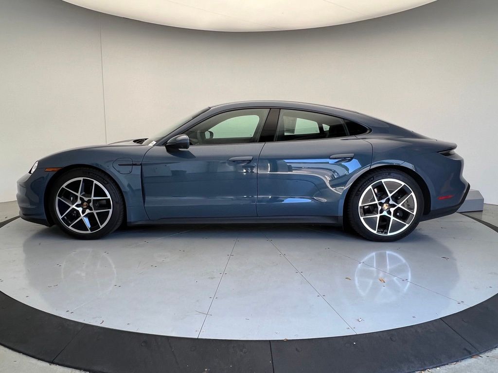 Thumbnail: 2025 Porsche Taycan - 2