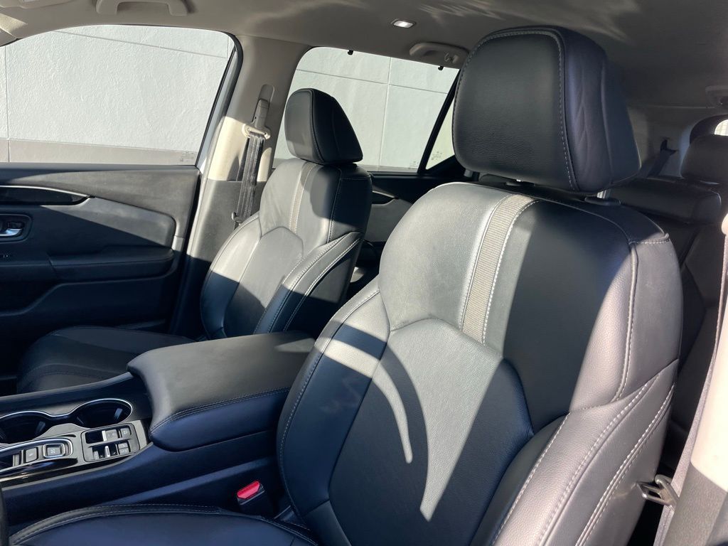 Thumbnail: 2025 Honda Pilot - 26