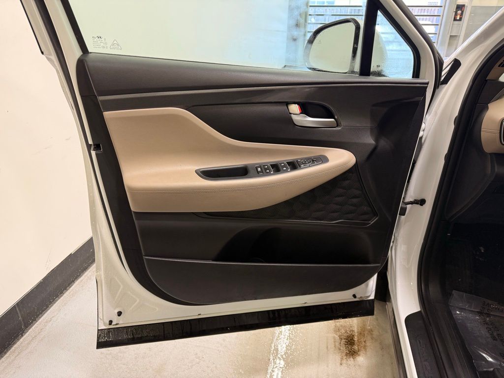 Thumbnail: 2023 Hyundai Santa Fe - 10