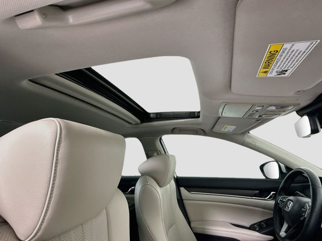 Thumbnail: 2021 Honda Accord - 18