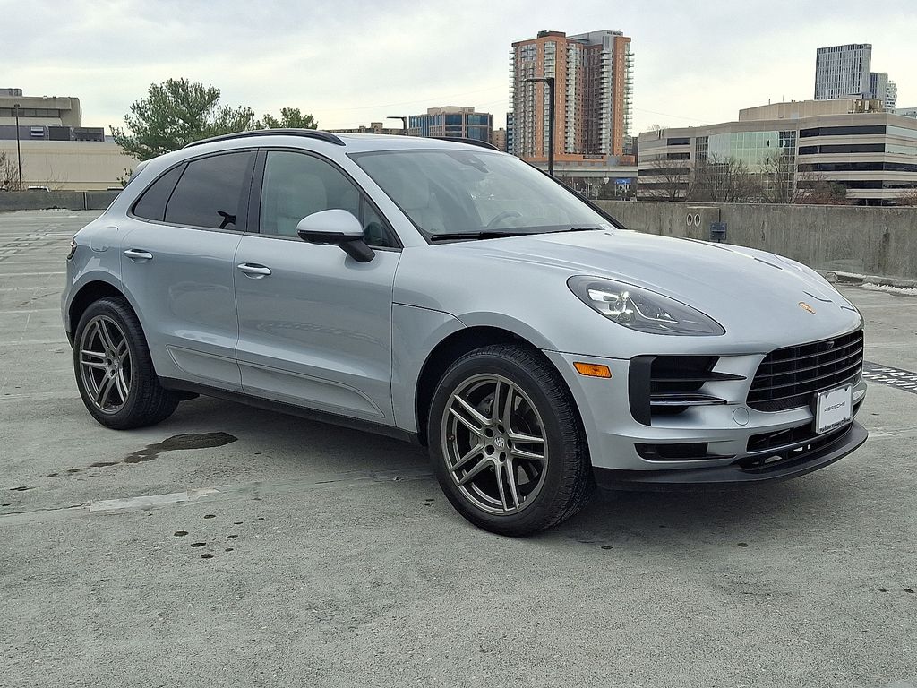 Thumbnail: 2020 Porsche Macan - 7