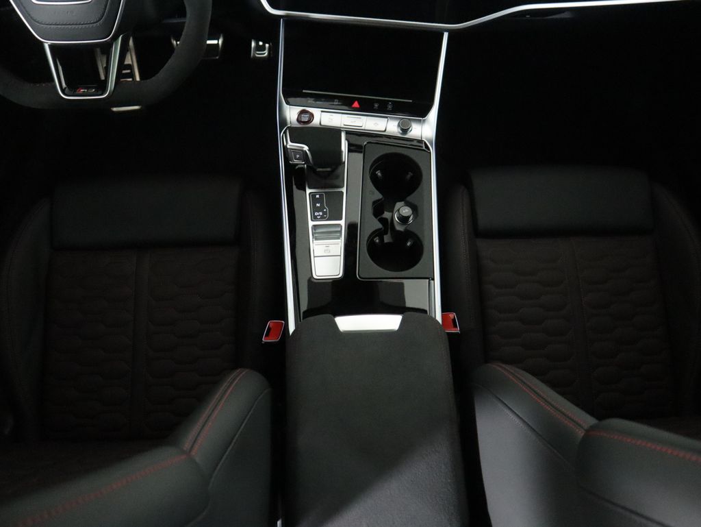 Thumbnail: 2026 Audi RS 7 - 18