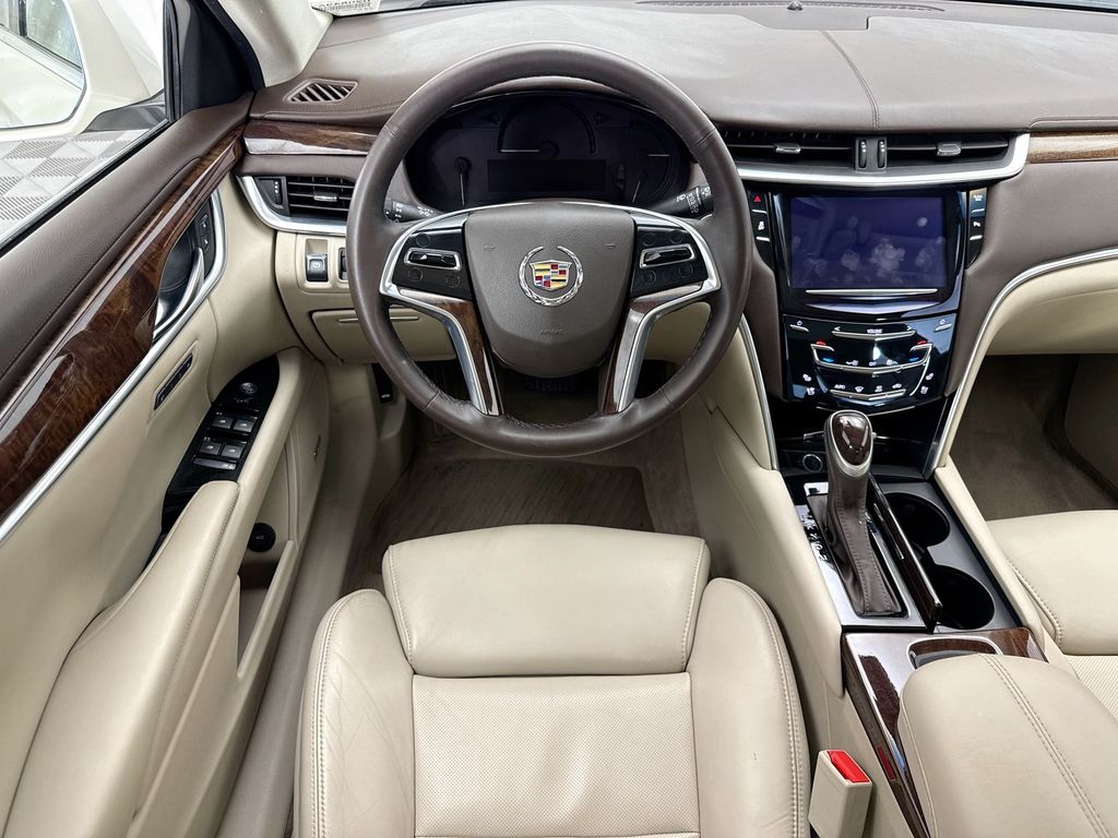 Thumbnail: 2013 Cadillac XTS - 10