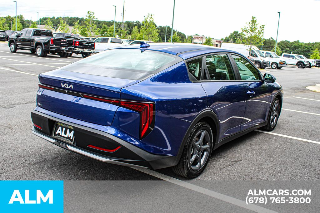 Used 2025 Blue Kia LXS image 6