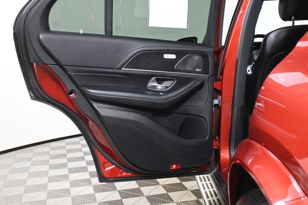 Thumbnail: 2023 Mercedes-Benz GLE - 32