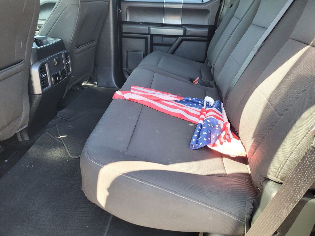 Used 2018 Red Ford XLT image 8