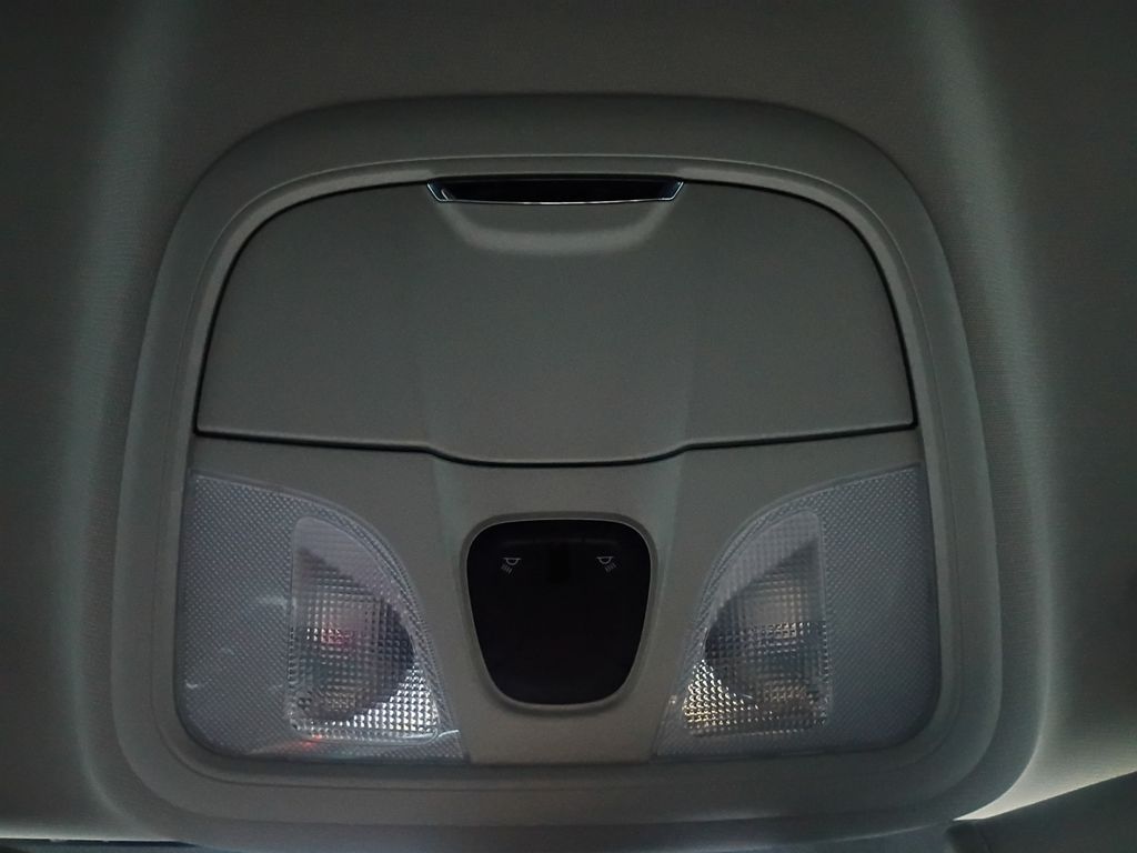 Used Car 2018 Jeep Cherokee  Latitude Plus For Sale Under $20,000 In Austin, Texas