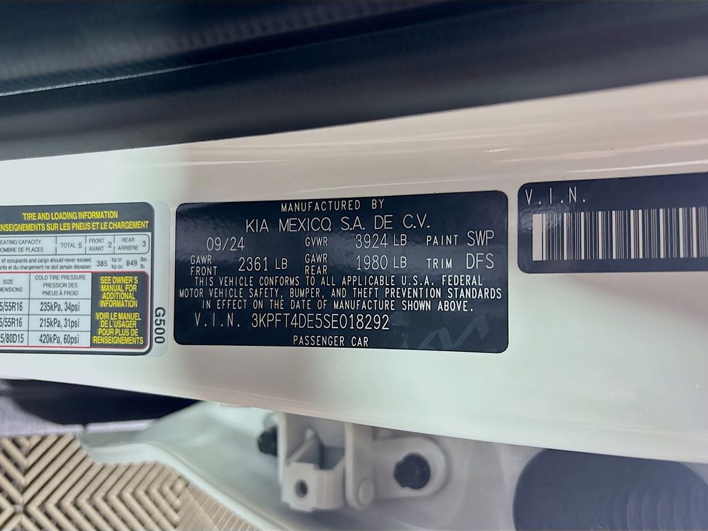 2025 Kia K4 LXS