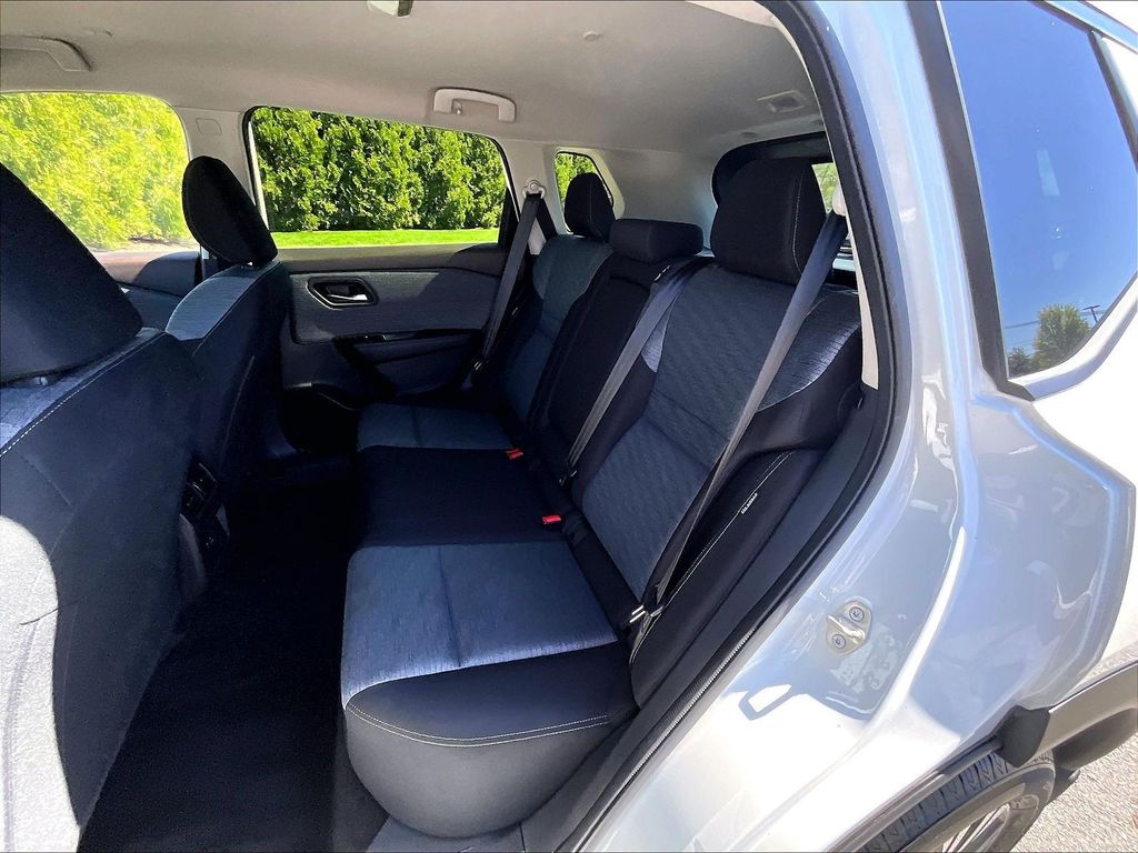 2023 Nissan Rogue — photo 15
