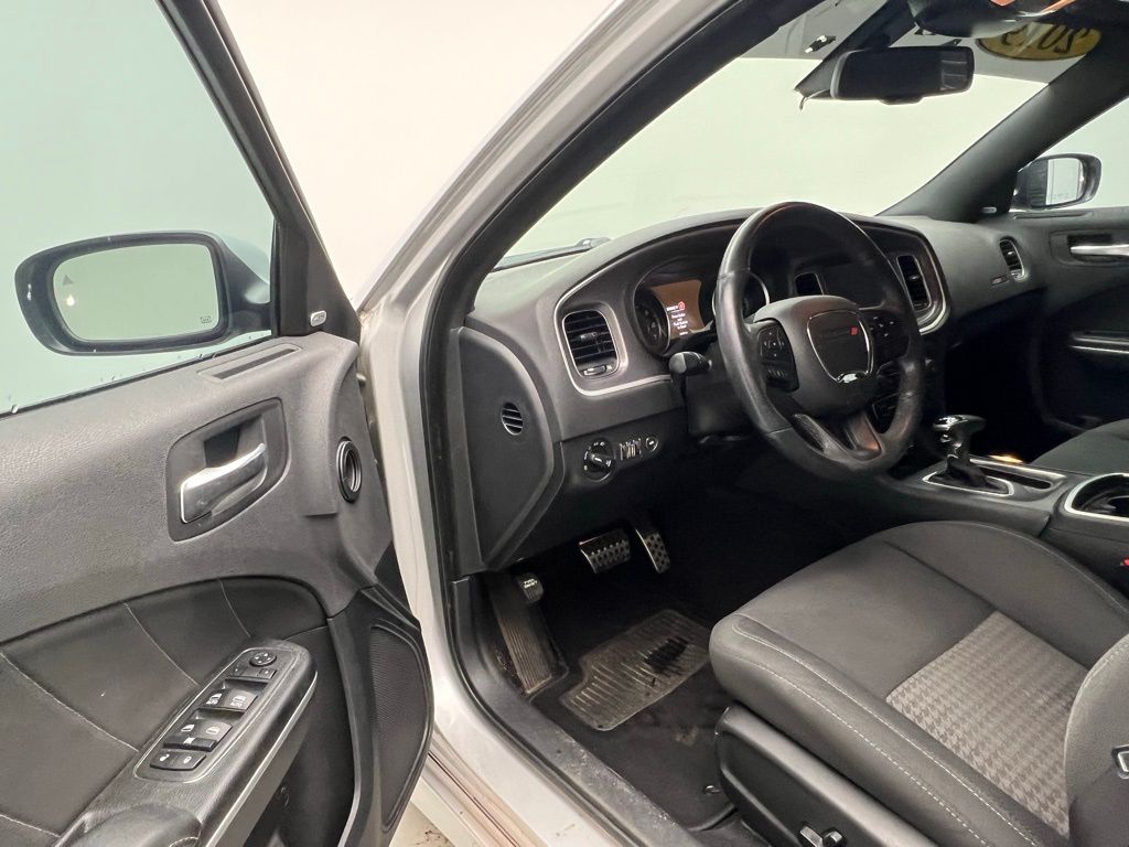 Thumbnail: 2019 Dodge Charger - 21