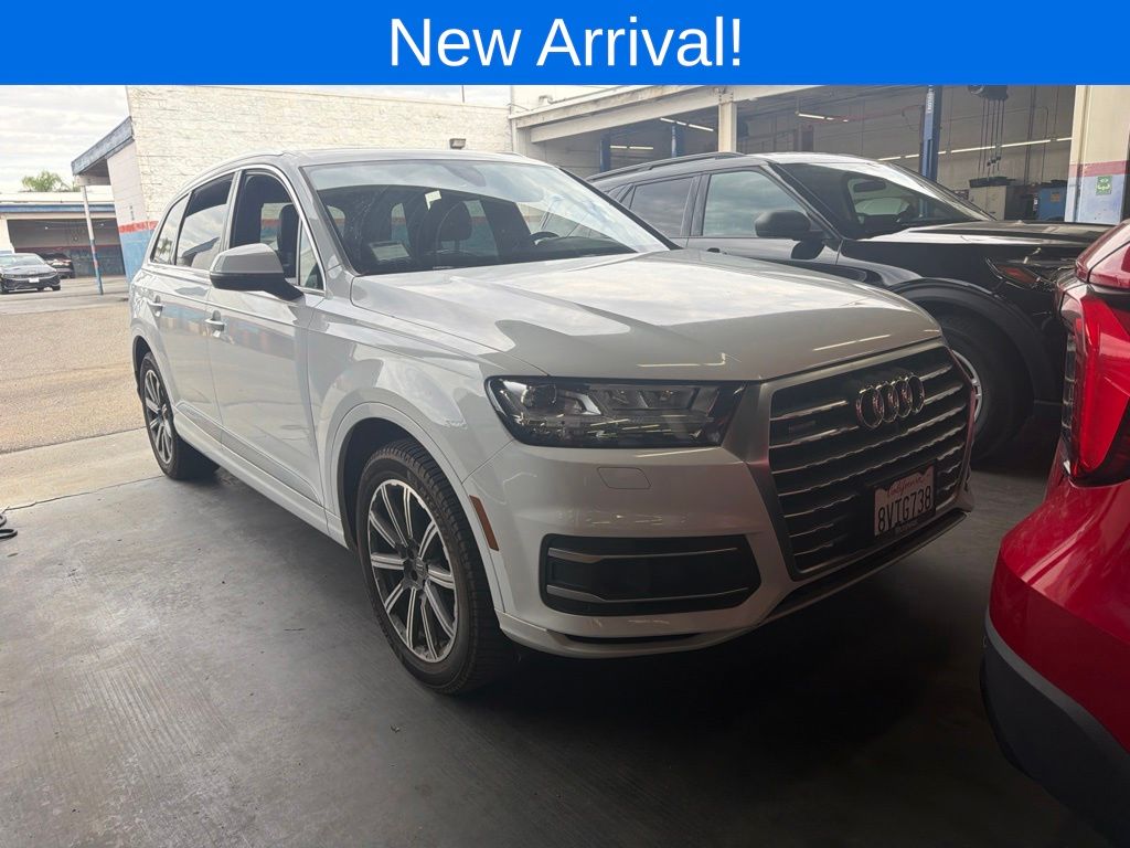 Glacier White 2018 Audi Q7 SUV / Crossover 8-Speed Automatic