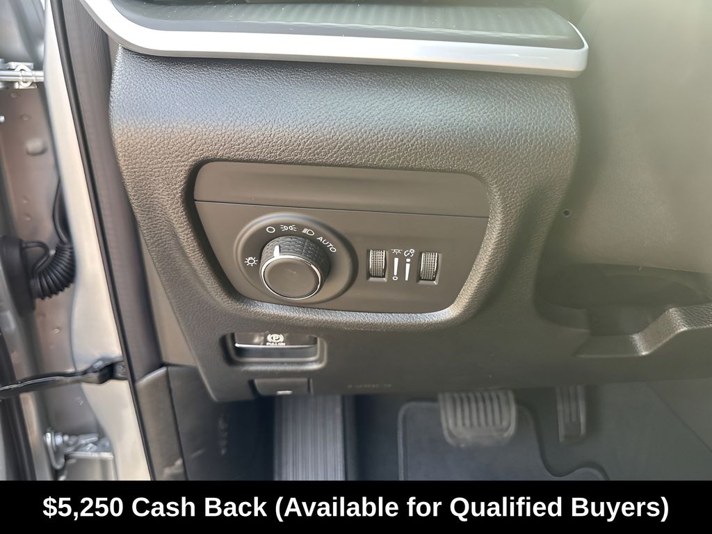 New Car 2025 Jeep Grand Cherokee  For Sale Under $40,000 In Austin, Texas