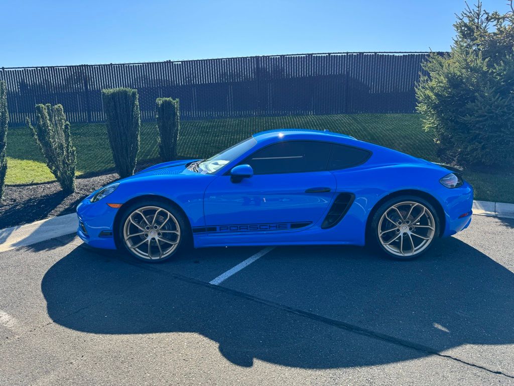 2024 Porsche 718 Cayman  2