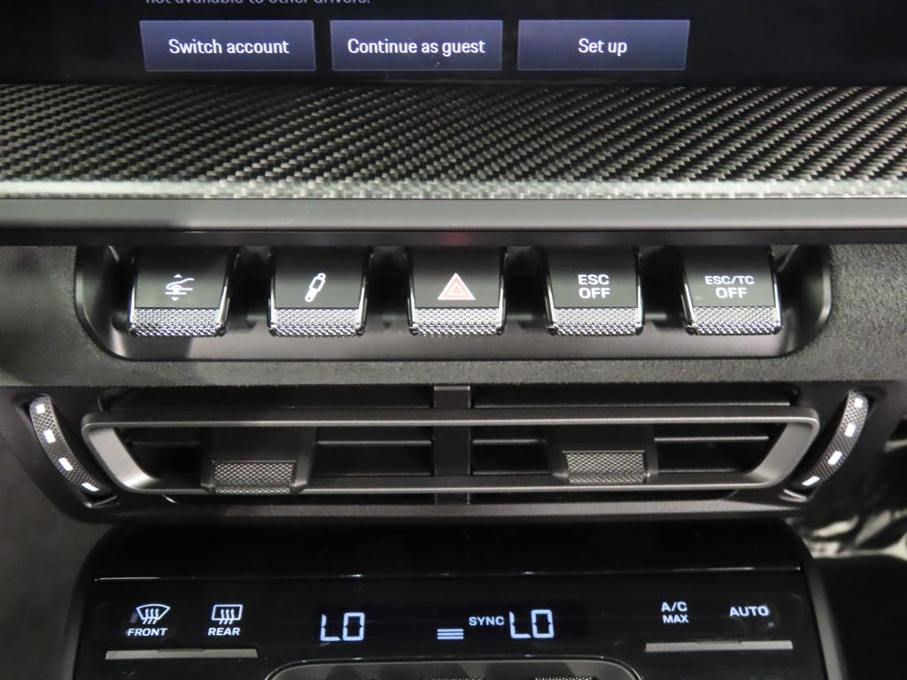 Thumbnail: 2025 Porsche 911 - 27