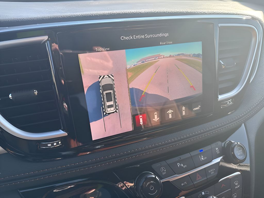 2026 Chrysler Pacifica