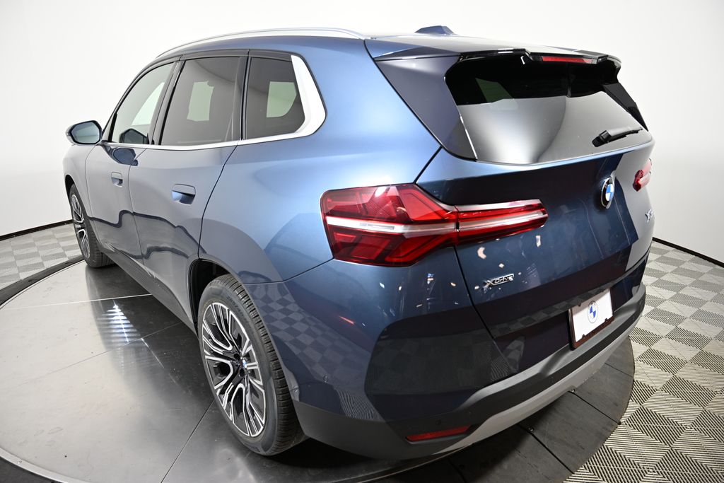 Thumbnail: 2026 BMW X3 - 3