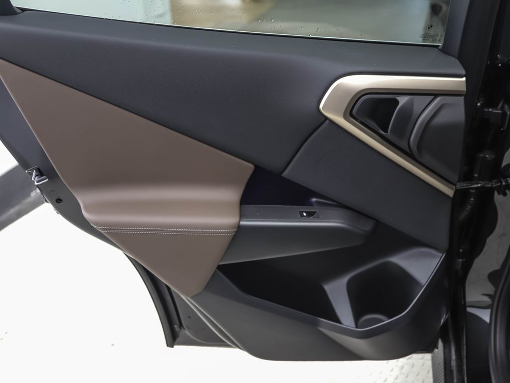 Thumbnail: 2025 BMW X3 - 20