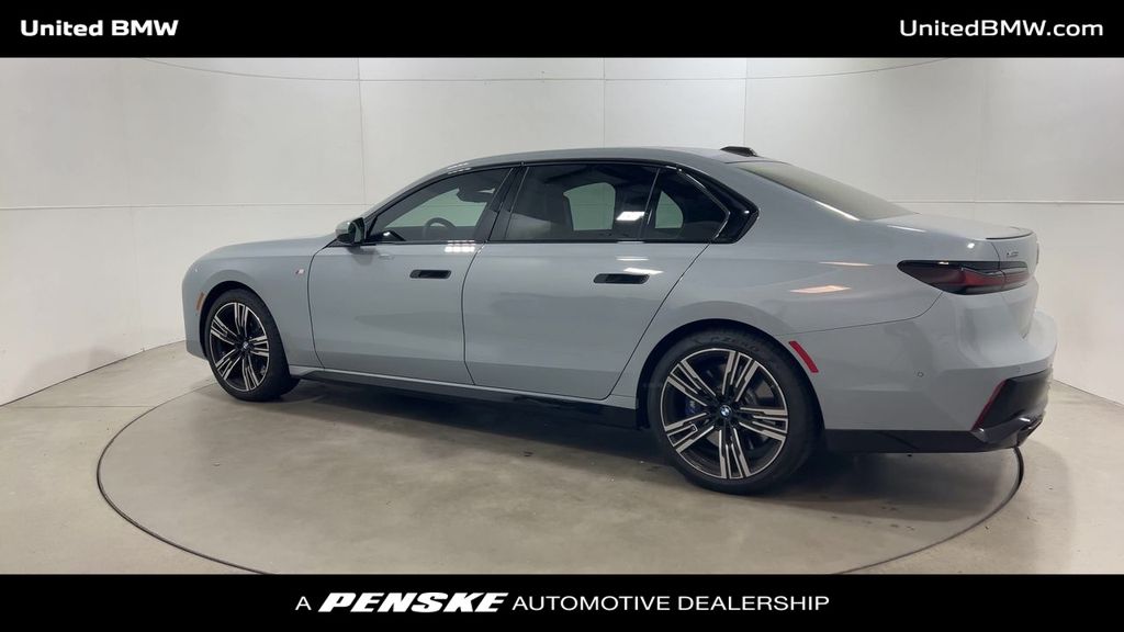 2025 BMW 7 Series 760i xDrive 6