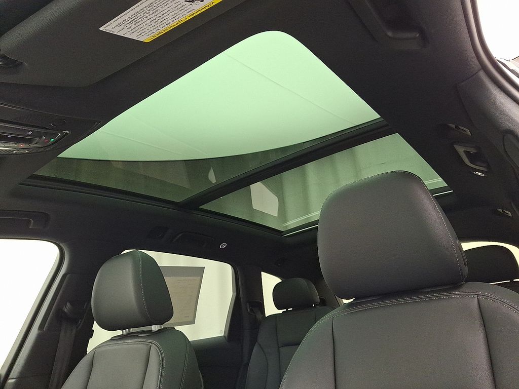 Thumbnail: 2025 Audi Q7 - 14