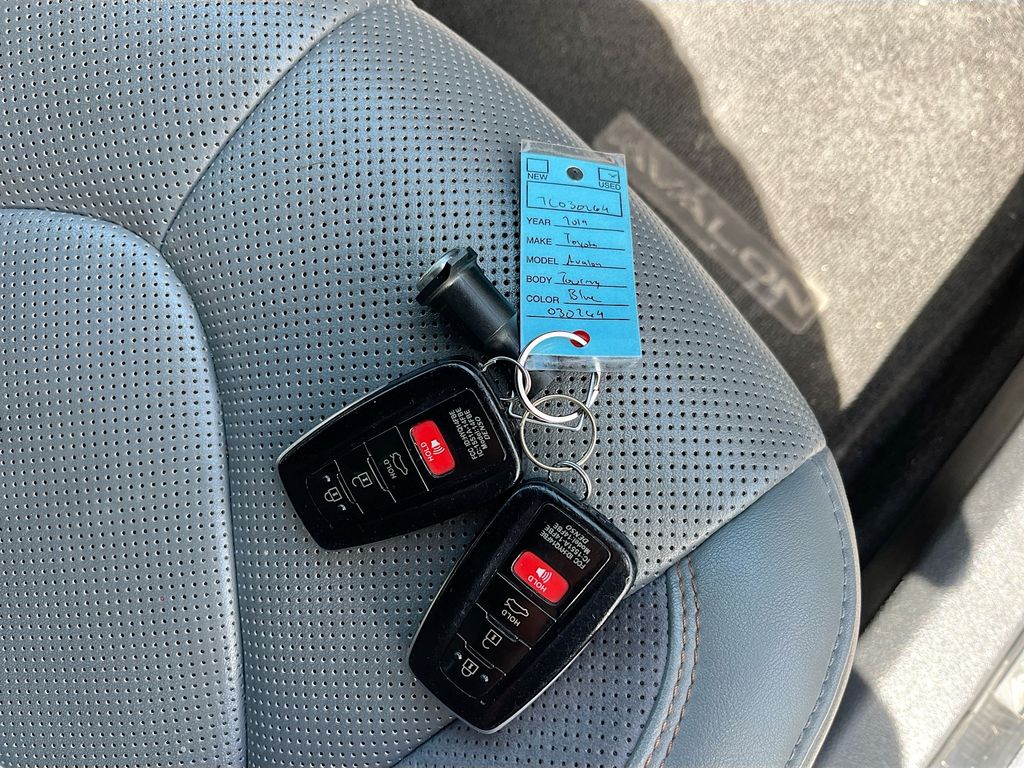 Used 2019 Gray Toyota Touring image 31