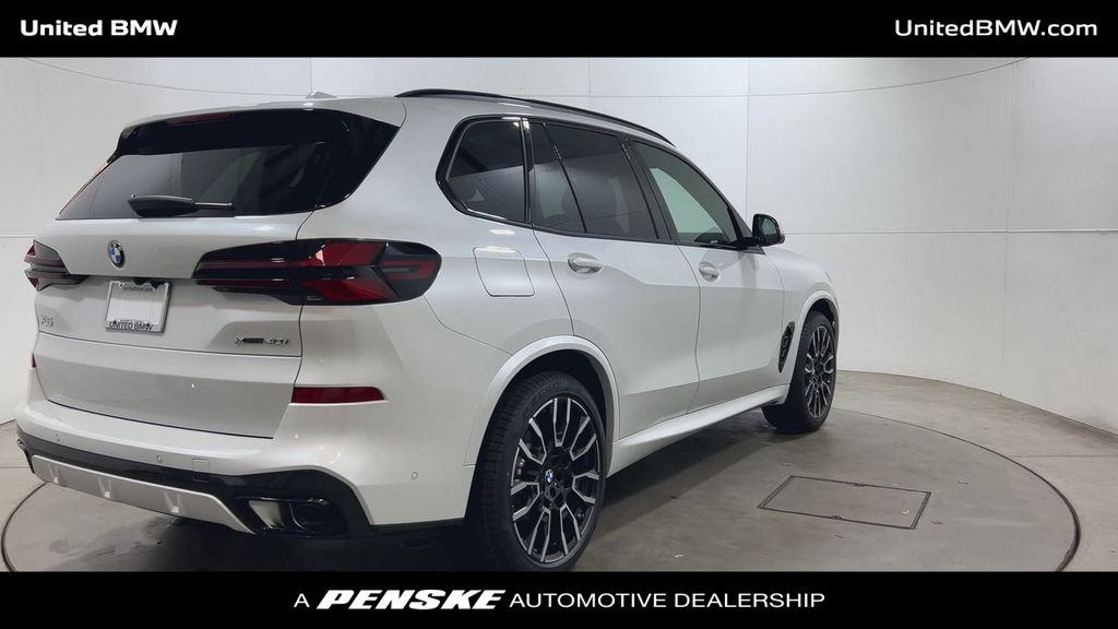 Thumbnail: 2026 BMW X5 - 8