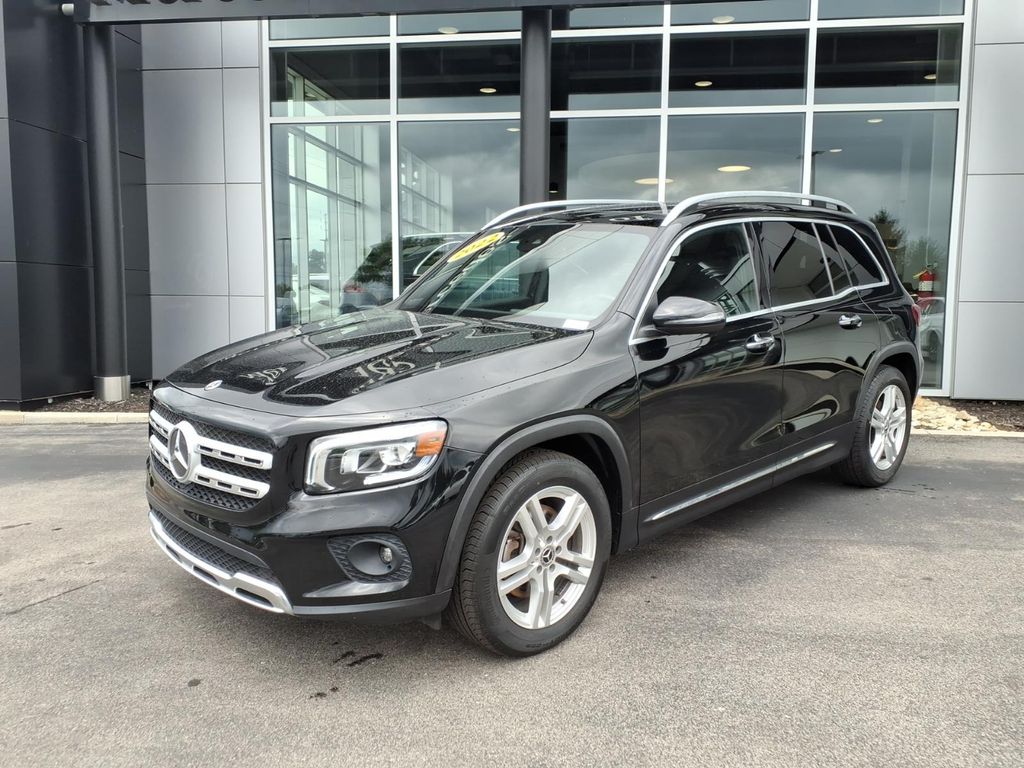 Certified Used 2022 Night Black Mercedes-Benz GLB 250 image 2