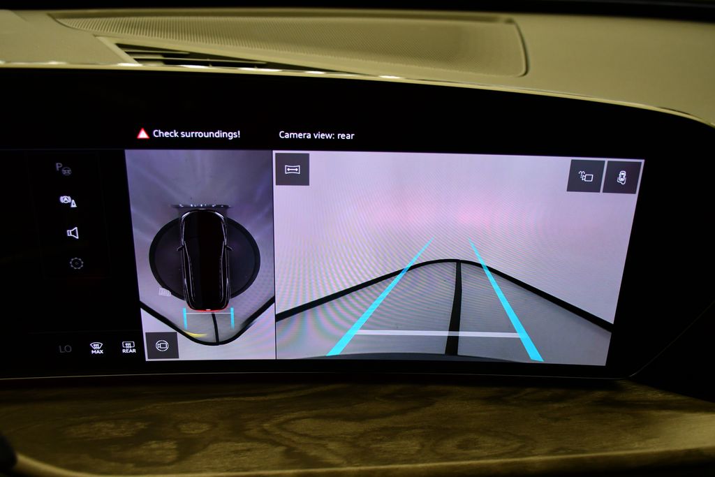 Thumbnail: 2025 Audi Q5 - 25