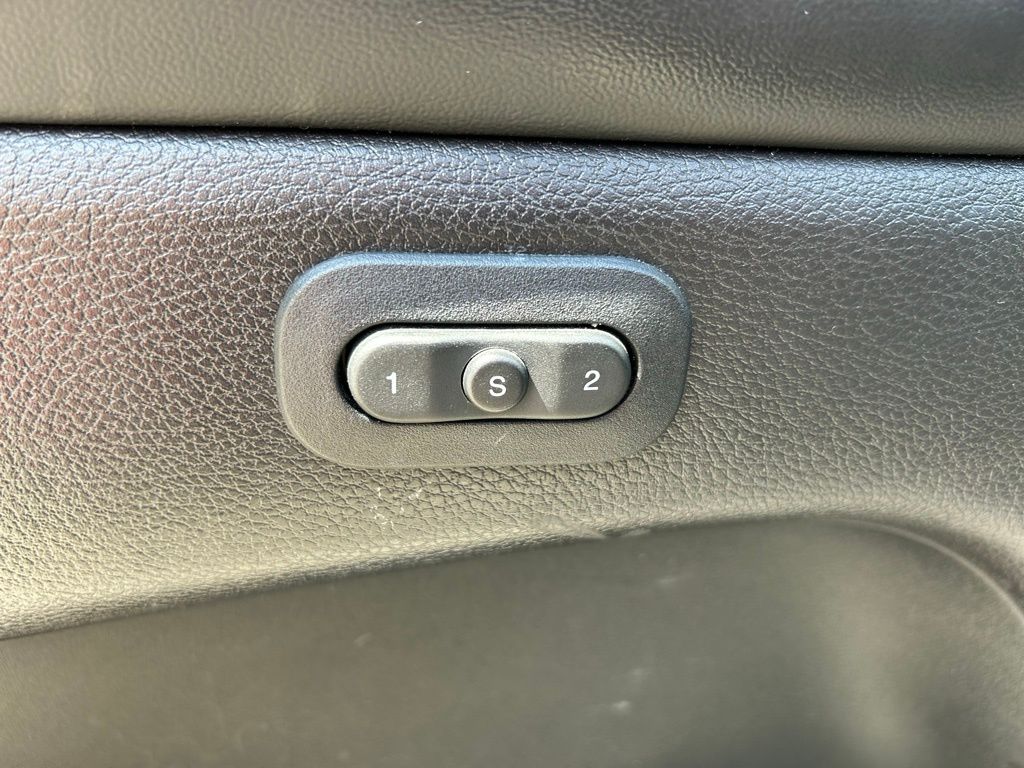 Thumbnail: 2021 Jeep Grand Cherokee - 18