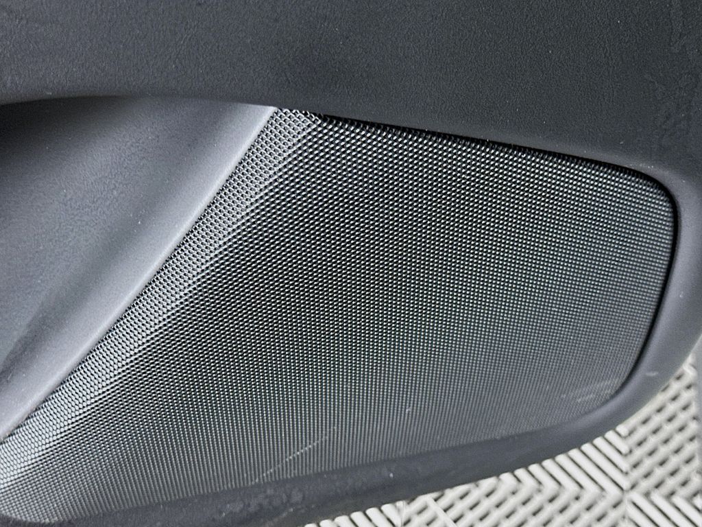 Thumbnail: 2018 Tesla Model X - 18