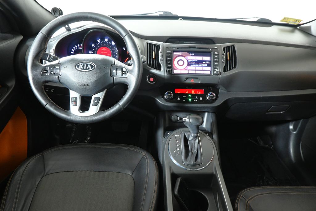 Thumbnail: 2011 Kia Sportage - 17