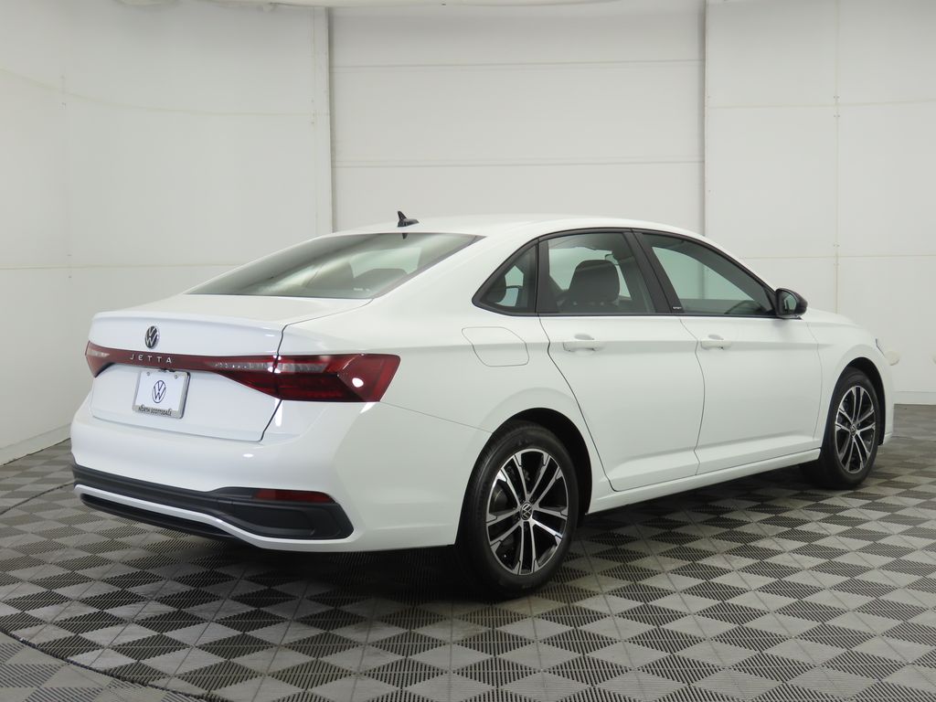 Thumbnail: 2025 Volkswagen Jetta - 5