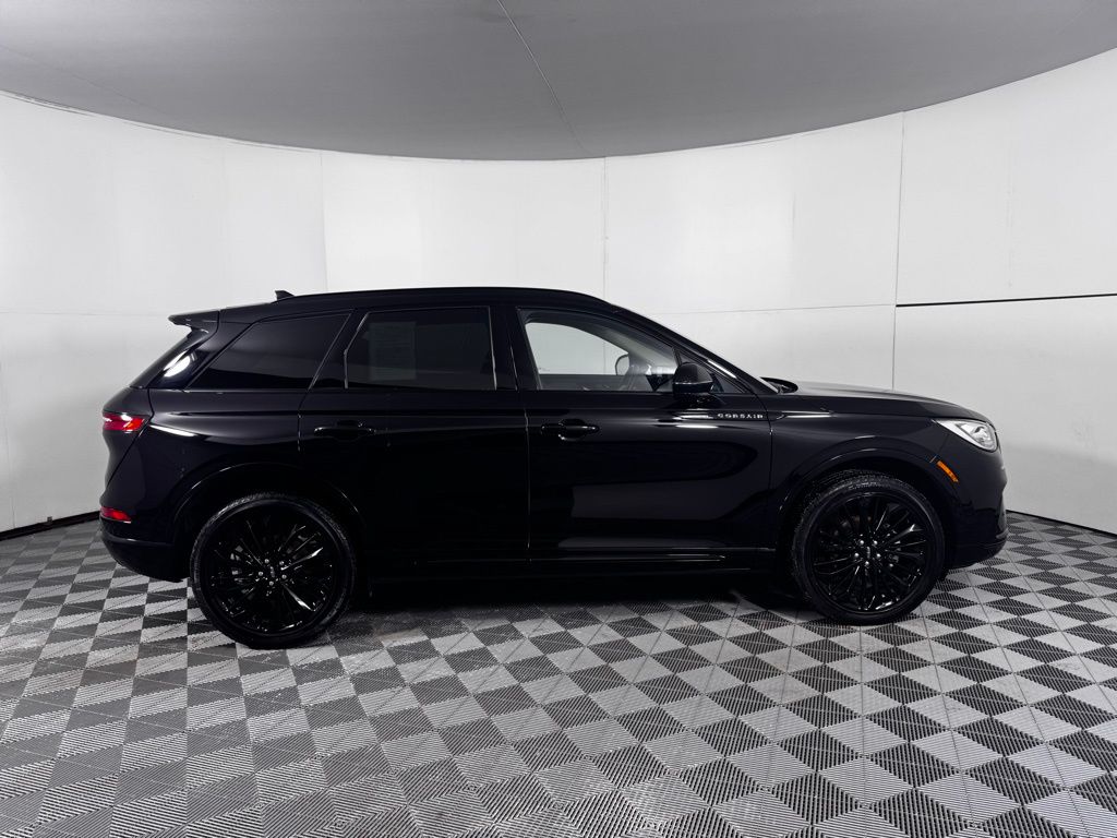 Certified Used 2025 Black Lincoln Reserve image 8