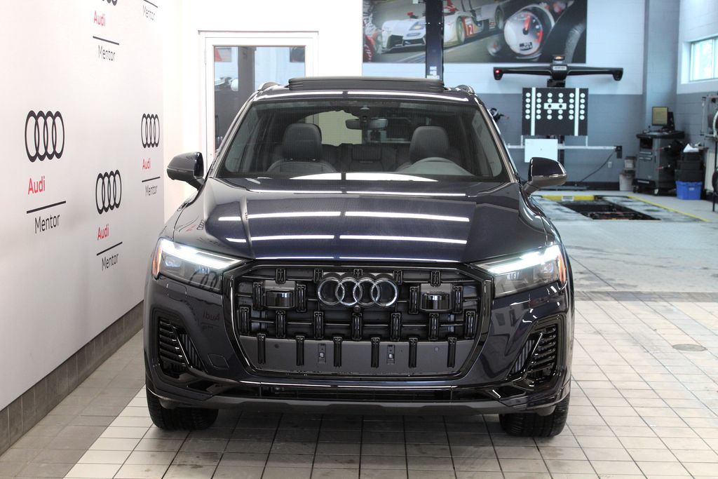 Thumbnail: 2026 Audi Q7 - 9