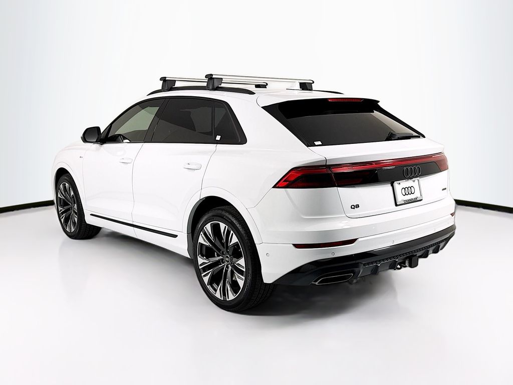Thumbnail: 2026 Audi Q8 - 7
