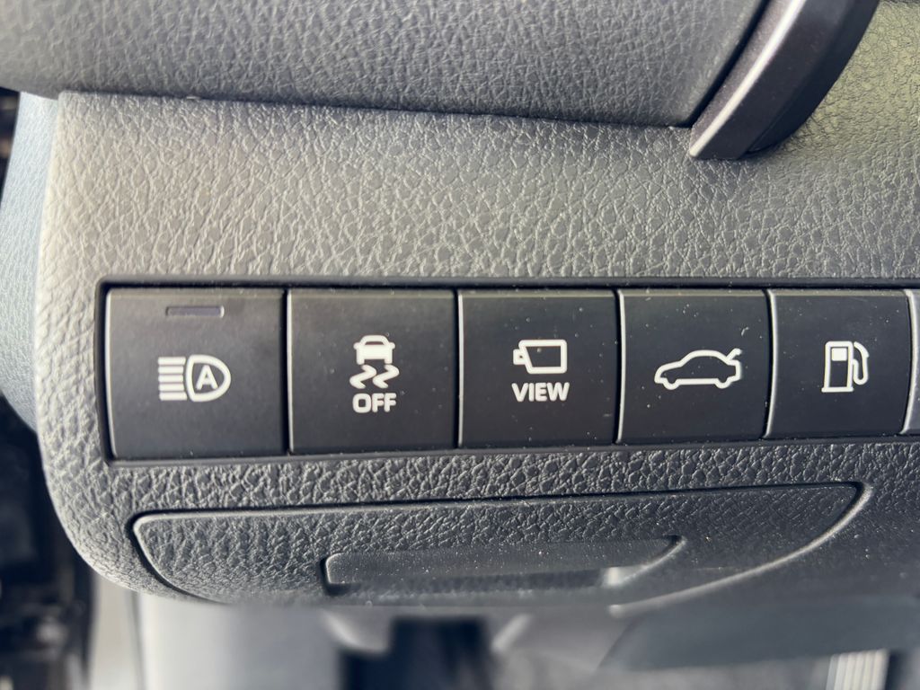 2018 Toyota Camry XSE 5
