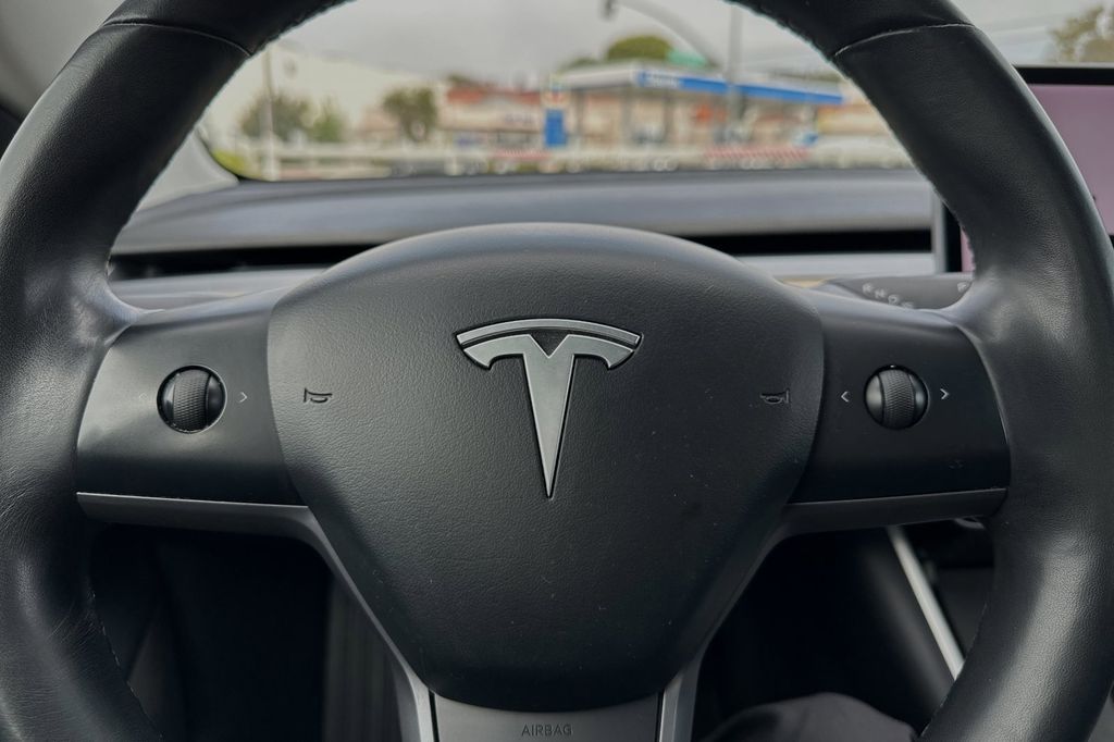 2018 Tesla Model 3 Long Range 24