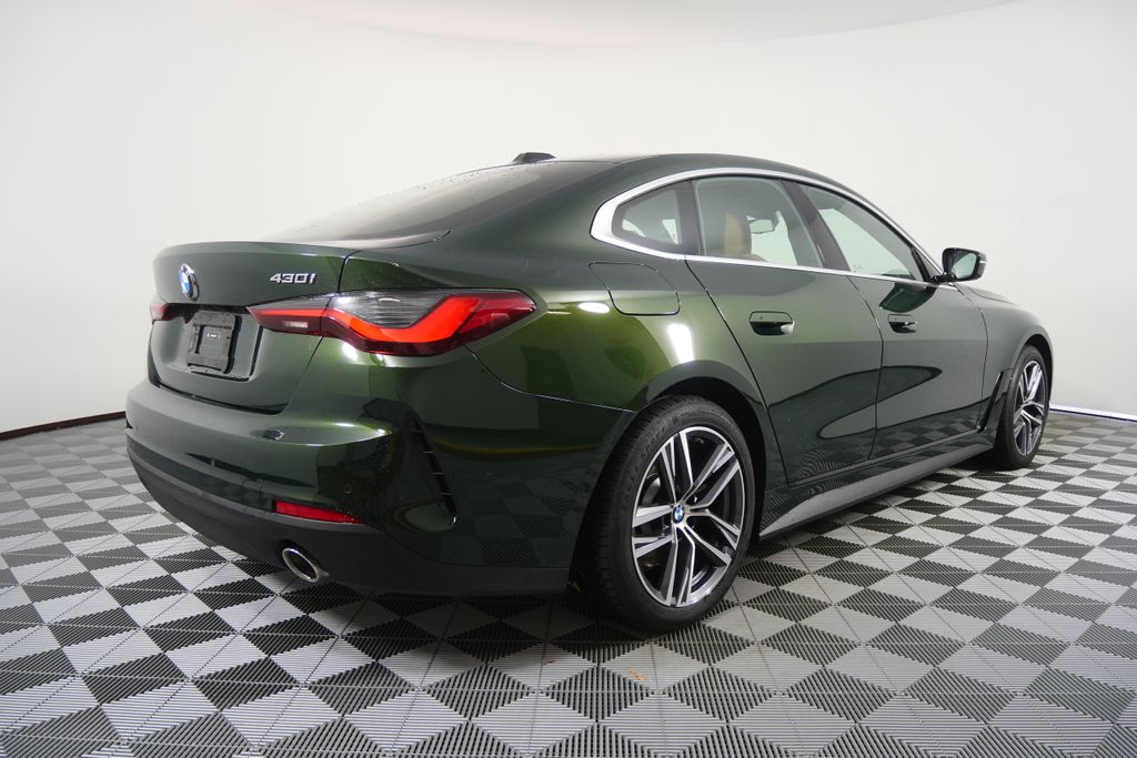 Thumbnail: 2024 BMW 4 Series - 3
