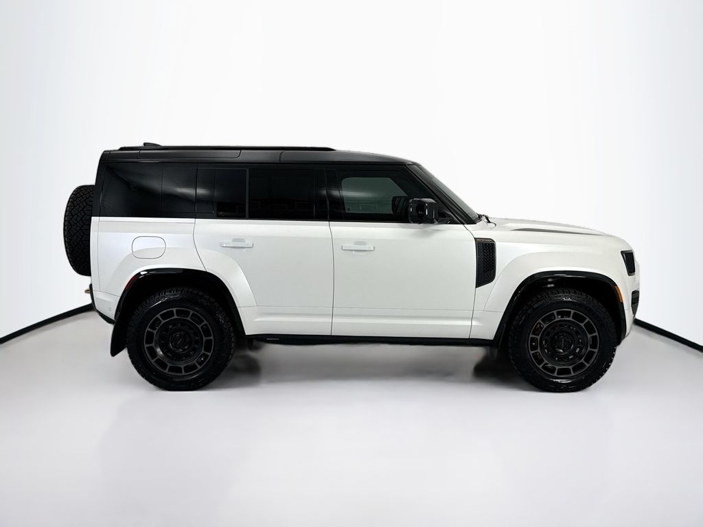 Thumbnail: 2026 Land Rover Defender - 4