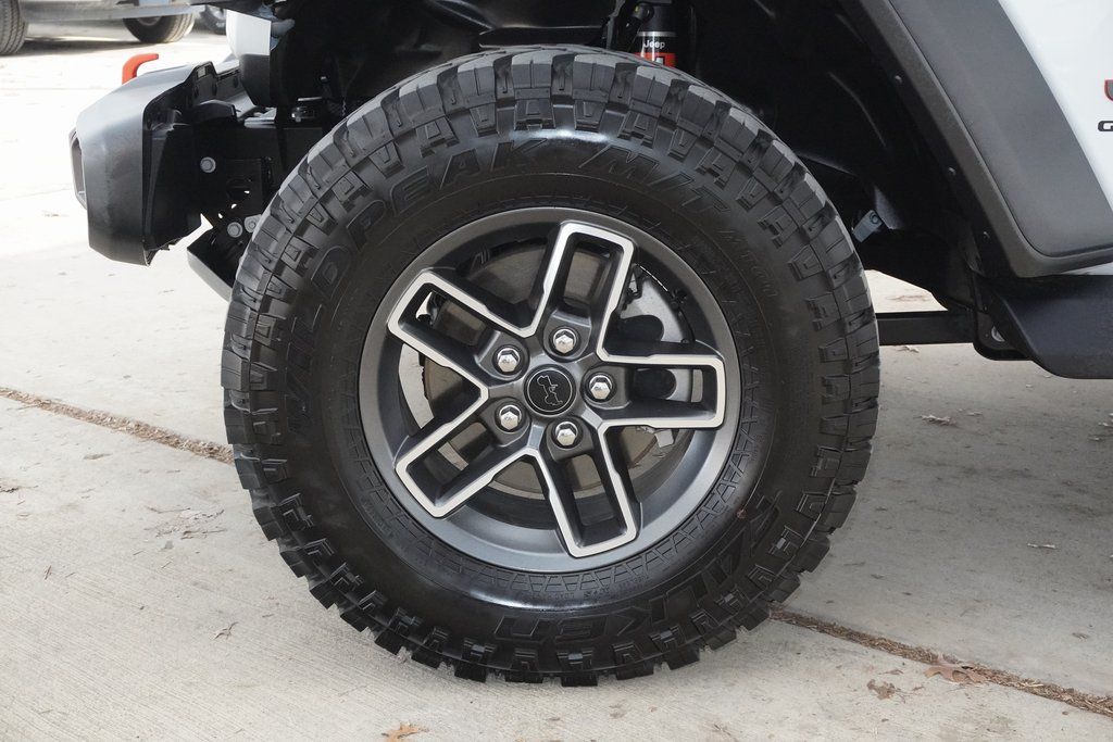 Used Car 2025 Jeep Gladiator  Mojave For Sale Under $50,000 In Weatherford, Texas