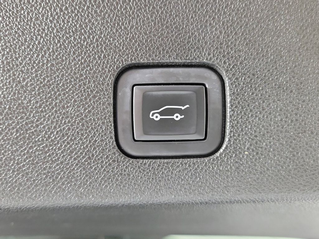 2020 Cadillac XT6 Premium Luxury Silver at Tom Peacock Cadillac