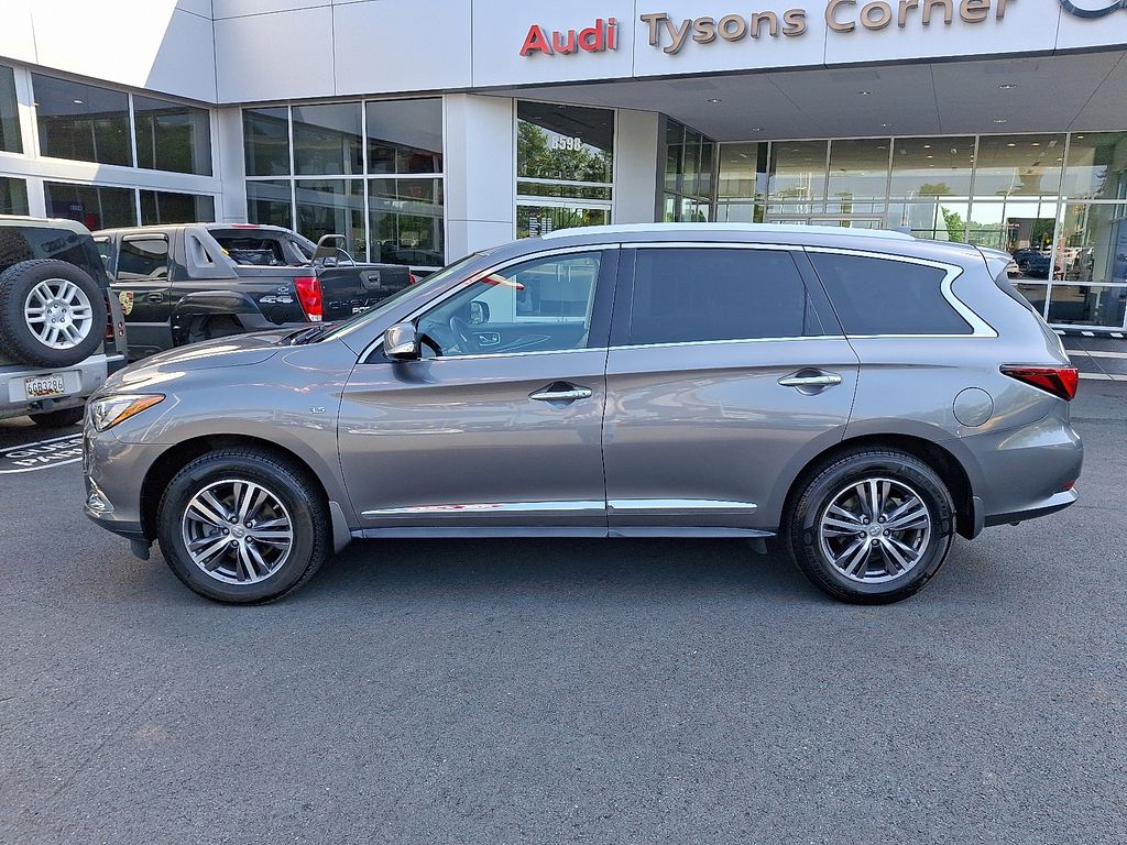 Thumbnail: 2017 INFINITI QX60 - 7